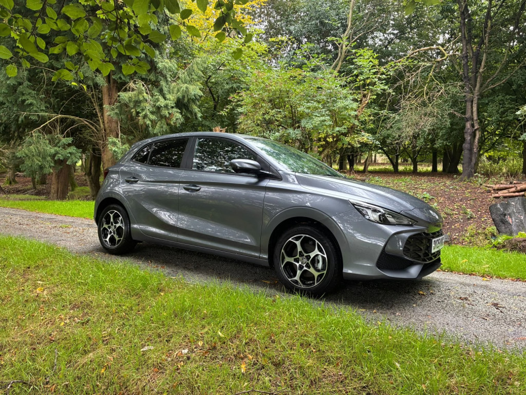 2025 MG MG3